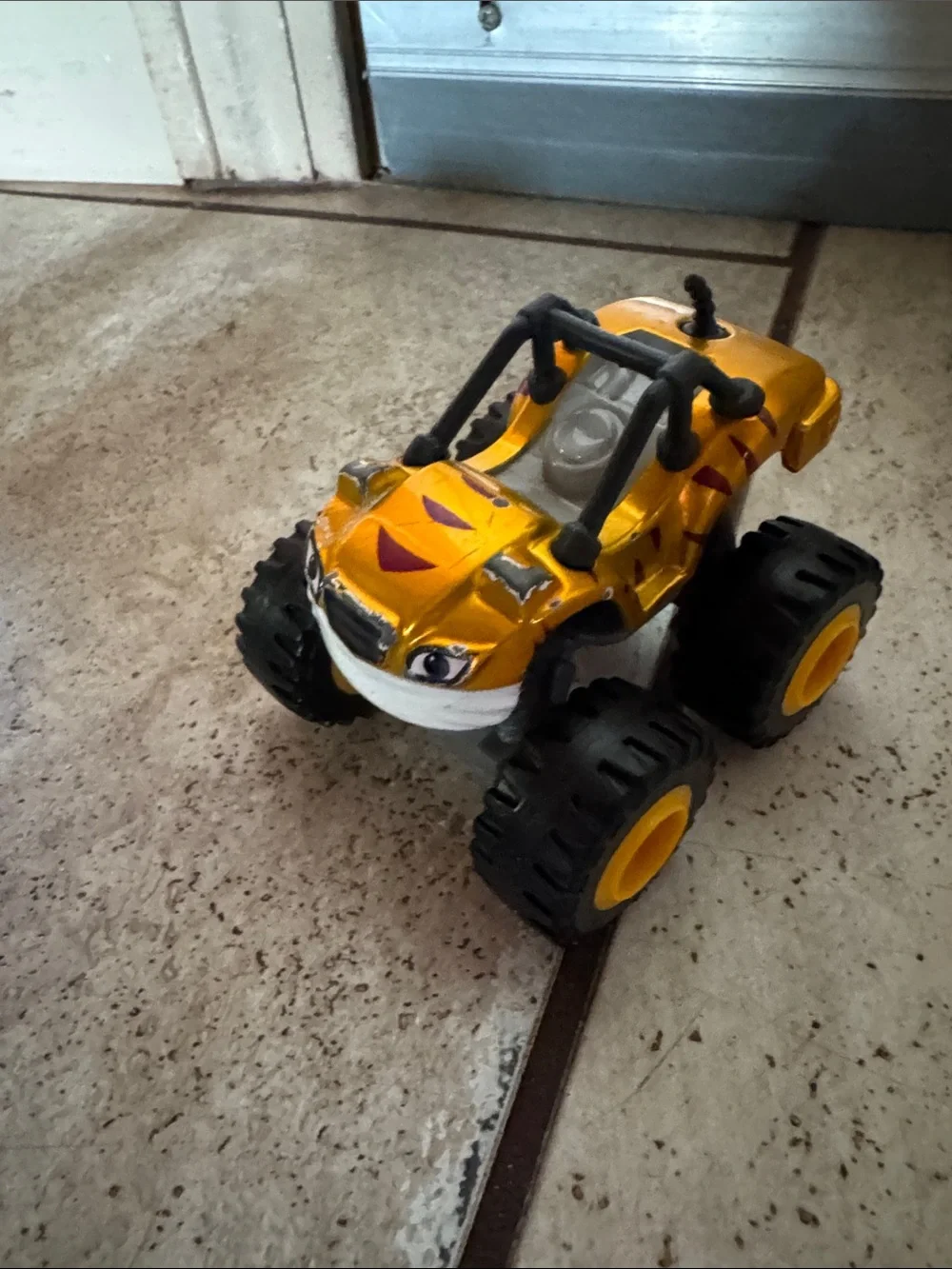 Blaze and the Monster Machines Character Monster Truck Set